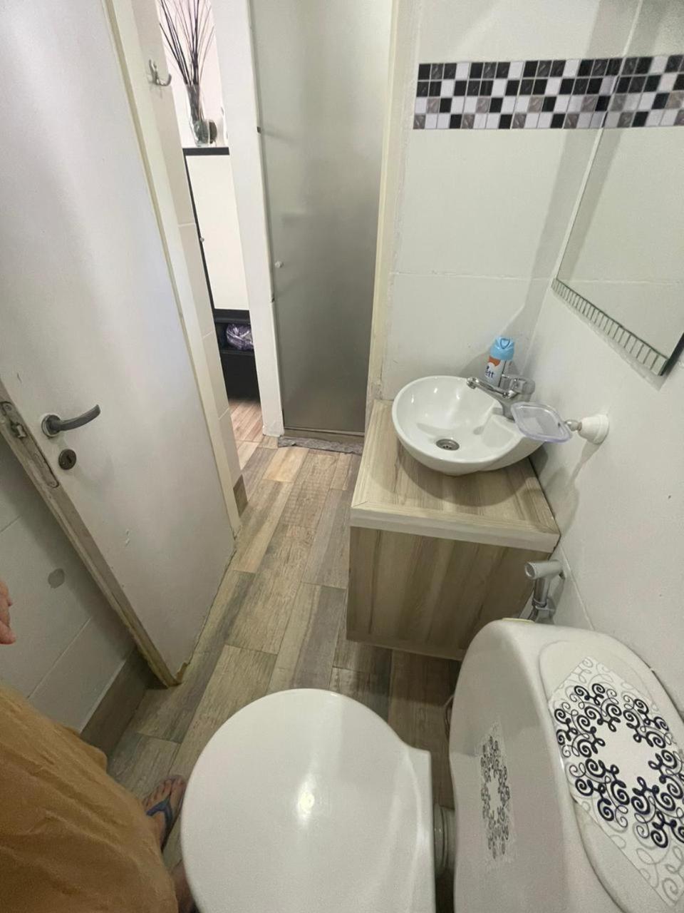 Ezeiza 1 Nuestro Lugar A 15 Minutos Del Aeropuerto Tranfer Opcional Desde Y Al Aeropuerto De Ezeiza Las 24 Horas Pet Friendly Εξωτερικό φωτογραφία