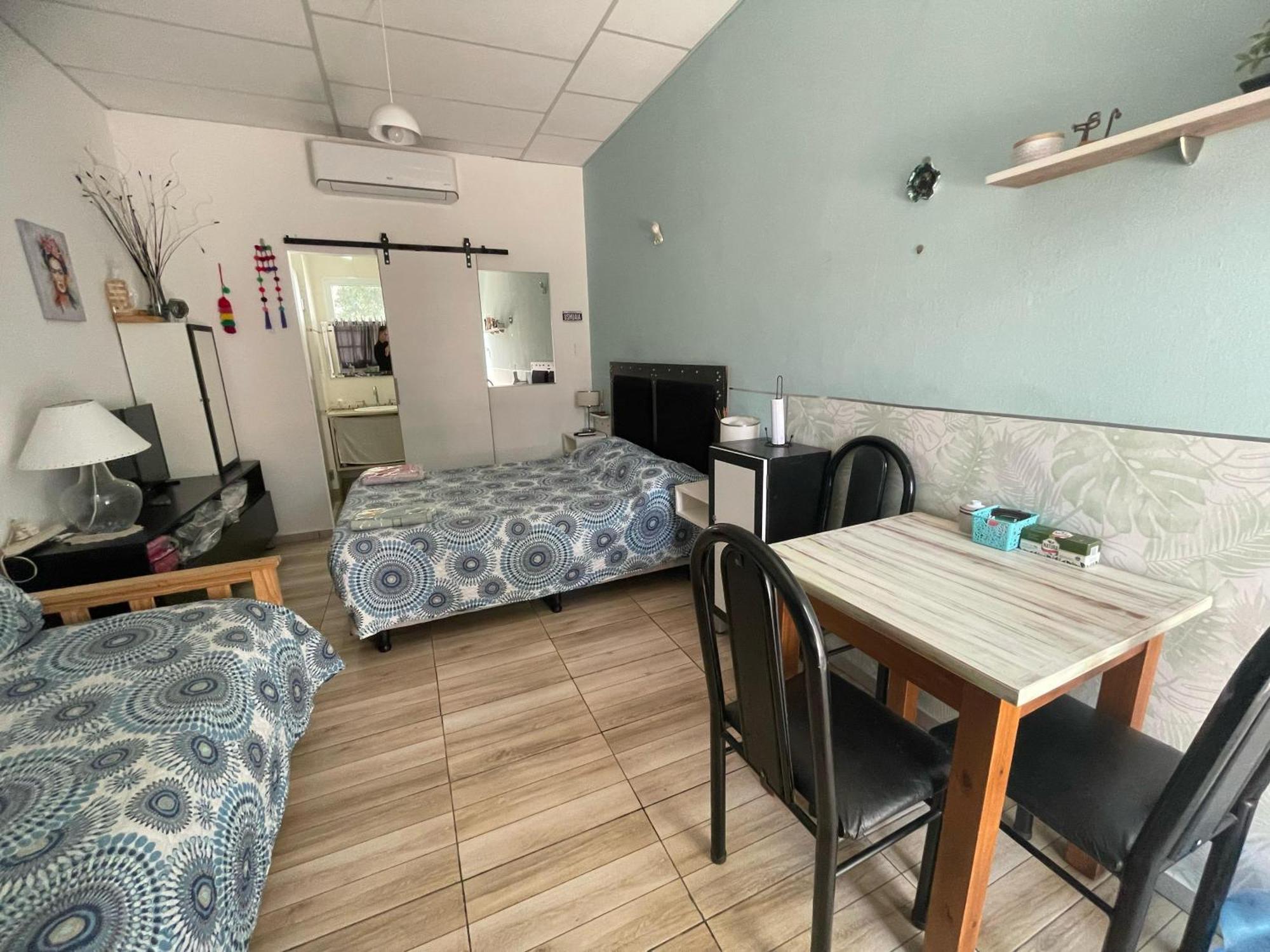 Ezeiza 1 Nuestro Lugar A 15 Minutos Del Aeropuerto Tranfer Opcional Desde Y Al Aeropuerto De Ezeiza Las 24 Horas Pet Friendly Εξωτερικό φωτογραφία